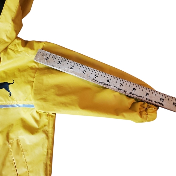 The Black Dog Brand Yellow Toddler Rain Jacket. 12 M. 0155 - Picture 8 of 10